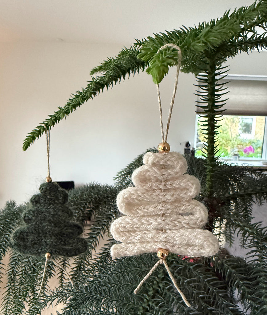Et lille strikket juletræ